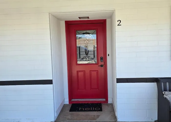 Remodeled 3br For 8 With Private Yard & Parking Phoenix